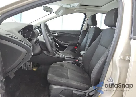 2018 Ford Focus Sel z USA, uszkodzony, nr VIN 1FADP3H2XJL214441